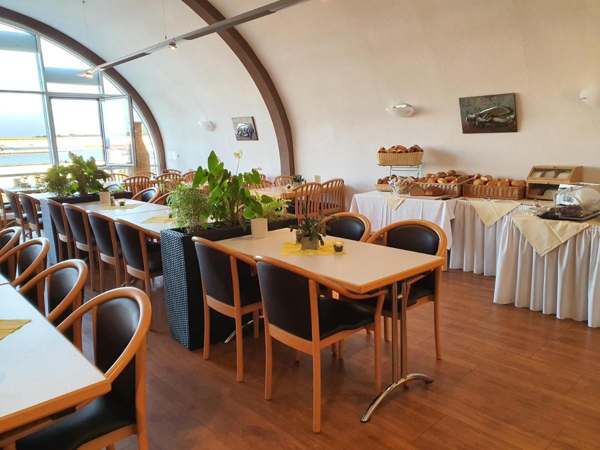 Hotel Sunparc - Shuttle Zum Europa-Park Rust 4Km & Rulantica 2Km Ringsheim Luaran gambar
