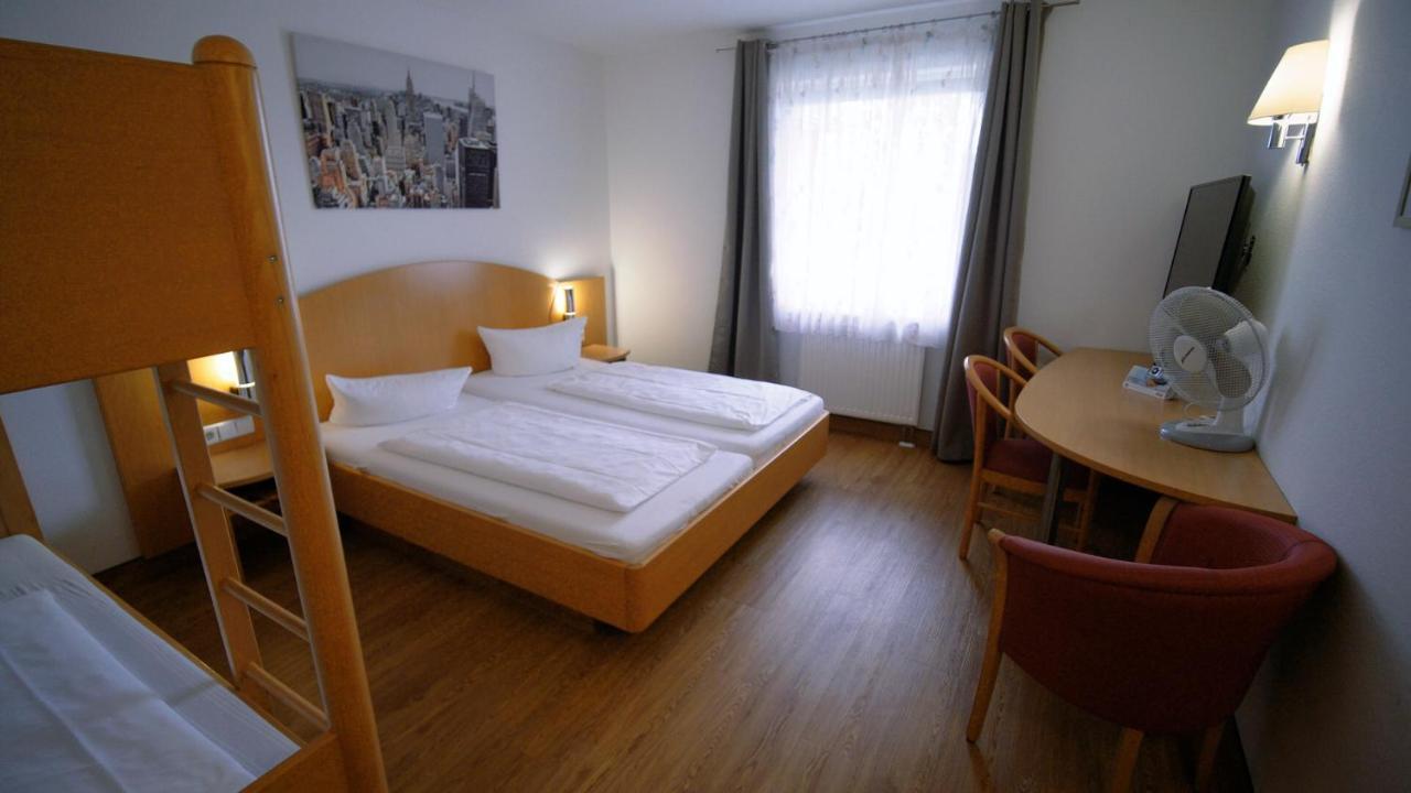 Hotel Sunparc - Shuttle Zum Europa-Park Rust 4Km & Rulantica 2Km Ringsheim Luaran gambar