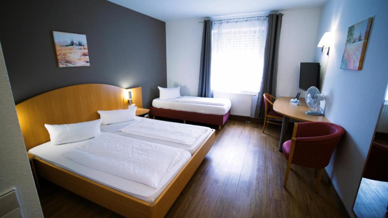 Hotel Sunparc - Shuttle Zum Europa-Park Rust 4Km & Rulantica 2Km Ringsheim Luaran gambar