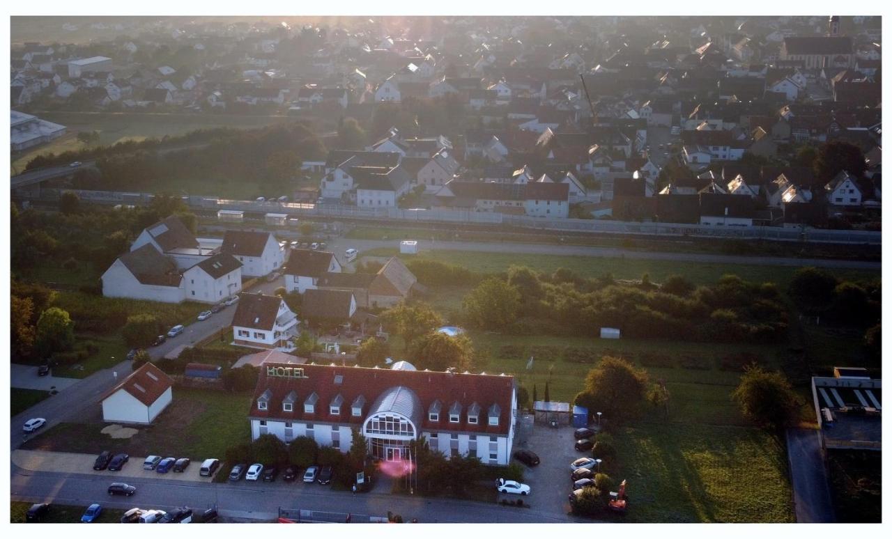 Hotel Sunparc - Shuttle Zum Europa-Park Rust 4Km & Rulantica 2Km Ringsheim Luaran gambar
