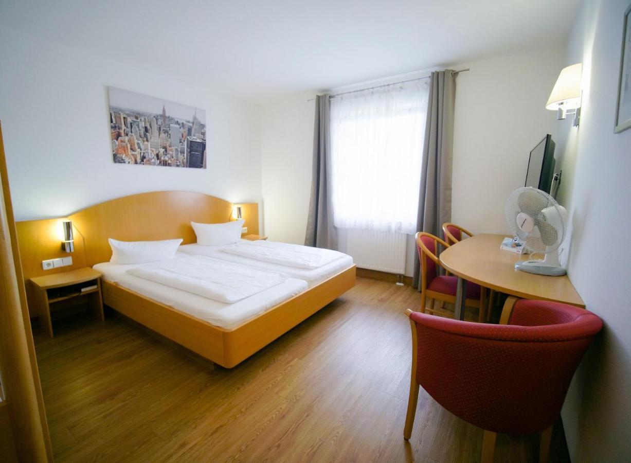 Hotel Sunparc - Shuttle Zum Europa-Park Rust 4Km & Rulantica 2Km Ringsheim Luaran gambar