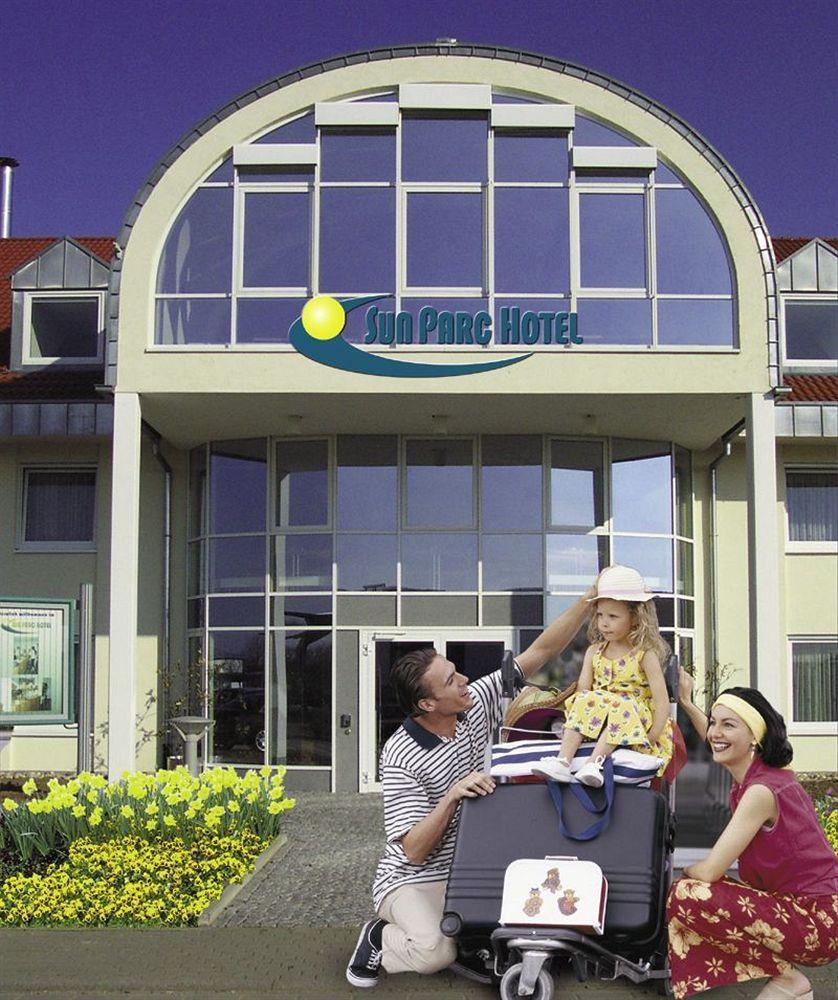 Hotel Sunparc - Shuttle Zum Europa-Park Rust 4Km & Rulantica 2Km Ringsheim Luaran gambar